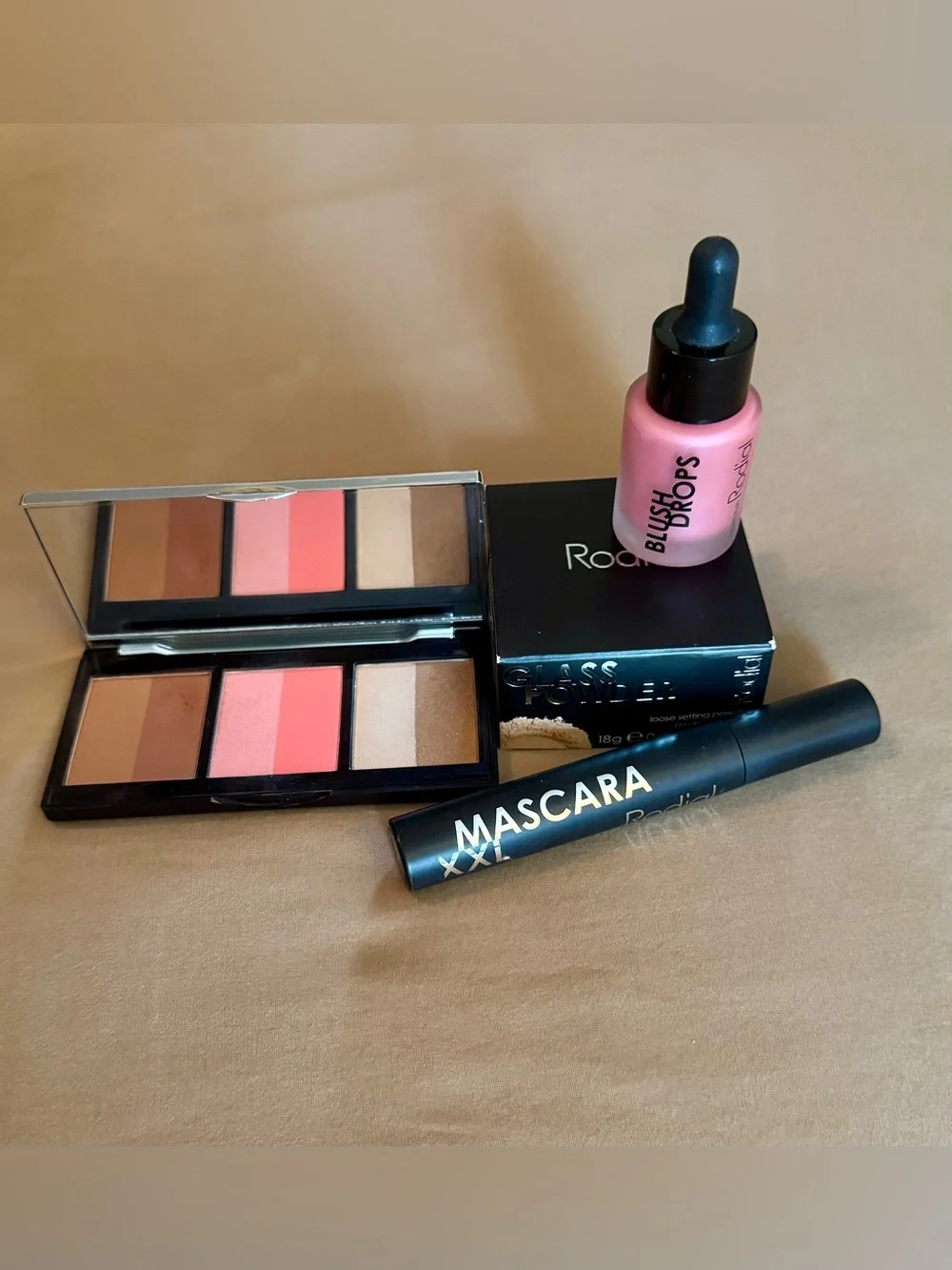 Rodial Pink & Neutral Blush and Eye Palette with Black Mascara